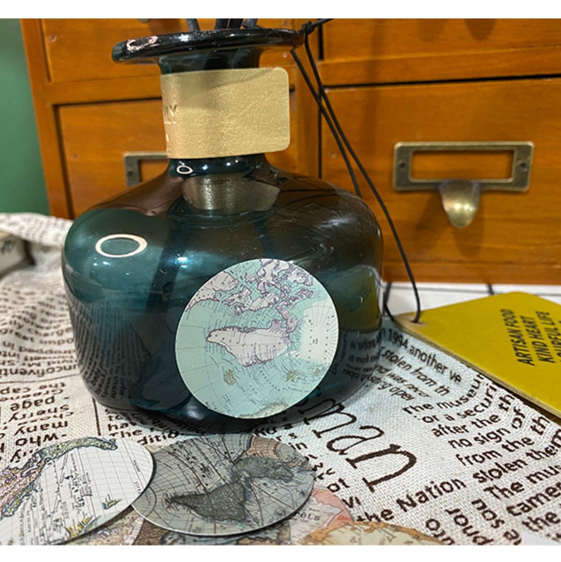 Cajita de 46 Stickers "Mapa Mundi”