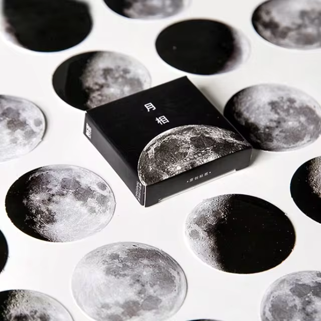 Cajita de 45 stickers " Dark Moon "