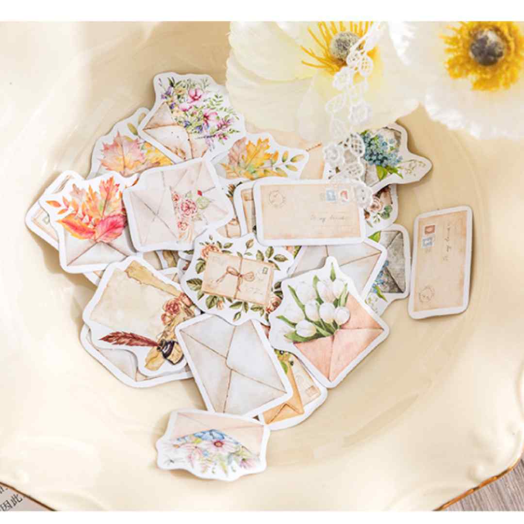 Cajita de 46 Stickers “Entre cartas y flores”