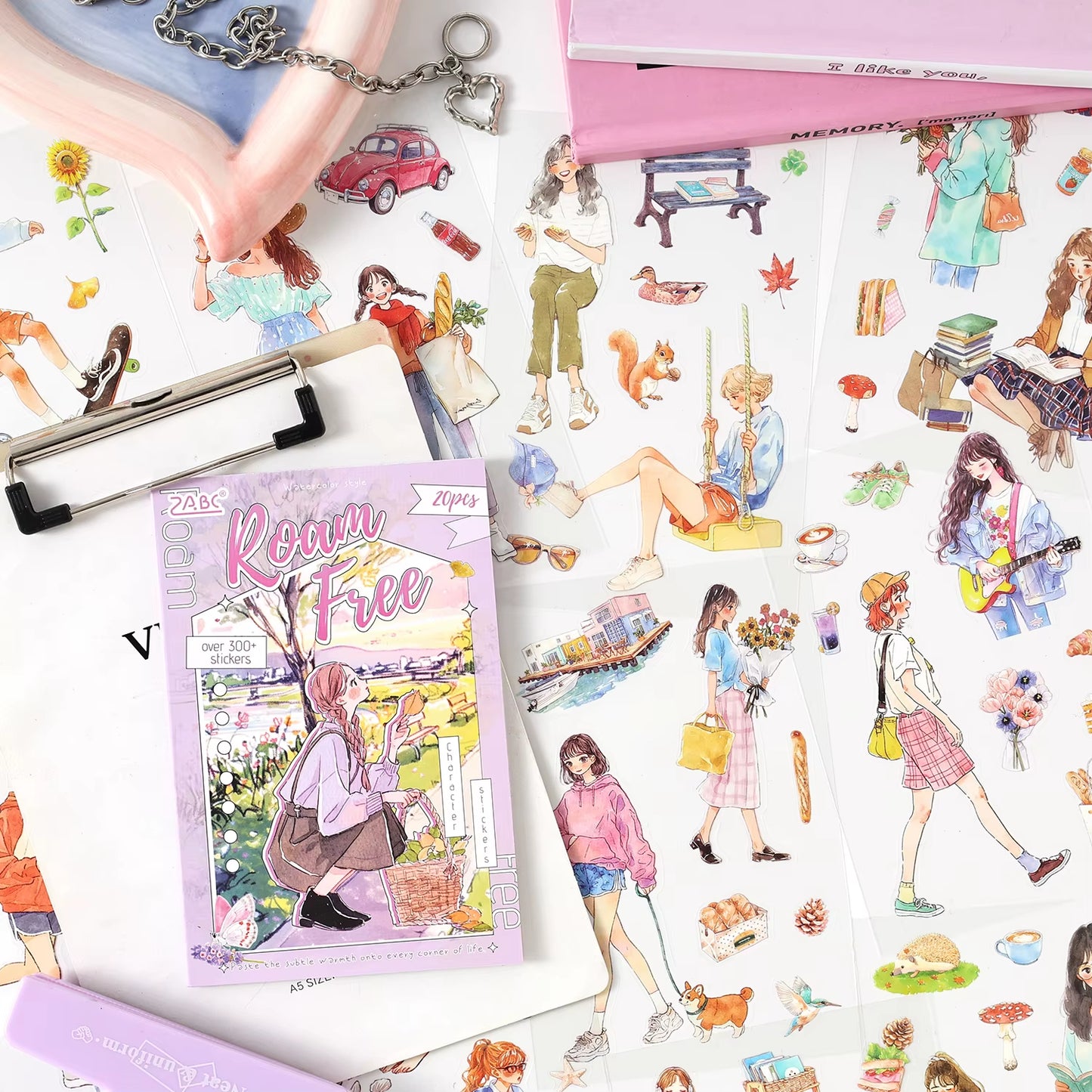 Libro de Stickers "Chasing de Ordinary"