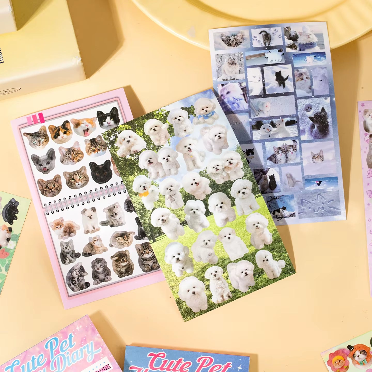Libro de Stickers "Patitas de Amor"