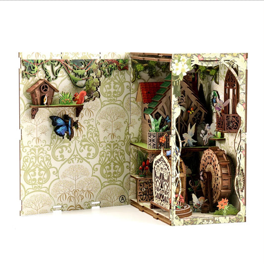 Book Nook “Secret World of the Forest”