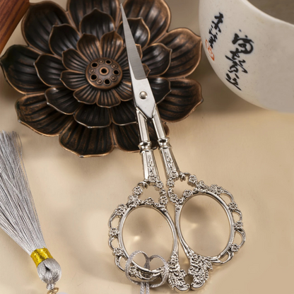 Tijera Vintage " Bordes "
